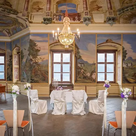 Jufa Schloss Roethelstein 3*