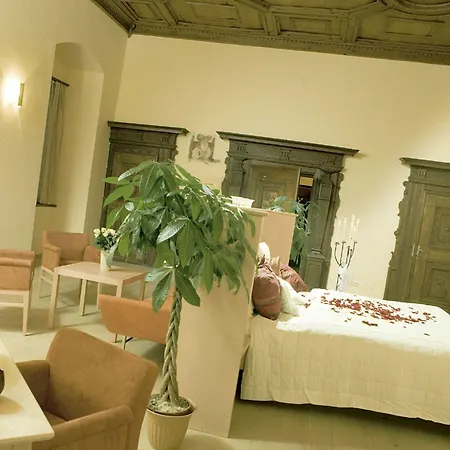 Jufa Schloss Roethelstein Отель 3*