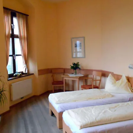 Jufa Schloss Roethelstein Szálloda 3*