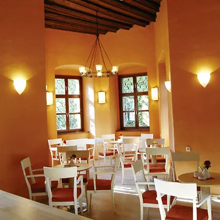 Szálloda Jufa Schloss Roethelstein 3*