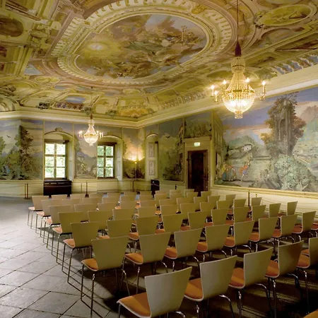 Jufa Schloss Roethelstein ホテル