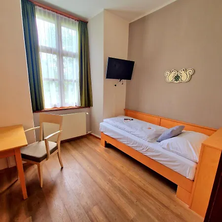 Szálloda Jufa Schloss Roethelstein 3*