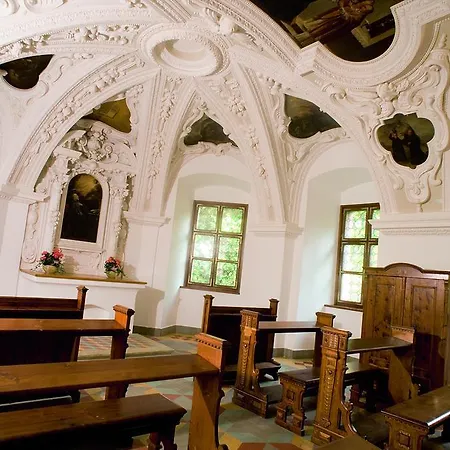 ホテル Jufa Schloss Roethelstein アドモント