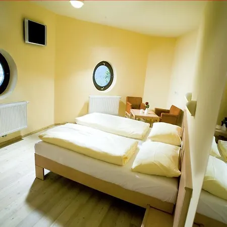 Jufa Schloss Roethelstein