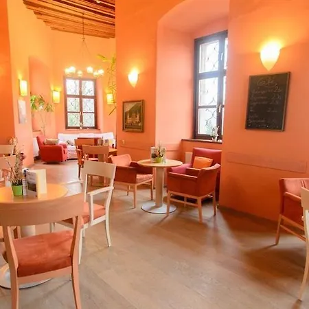 Jufa Schloss Roethelstein 호텔