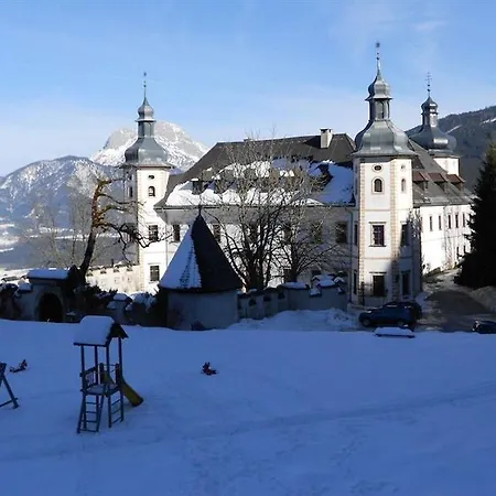 Jufa Schloss Roethelstein 호텔