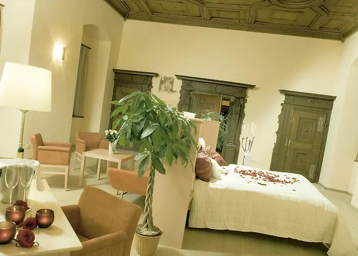 Jufa Schloss Roethelstein فندق 3*