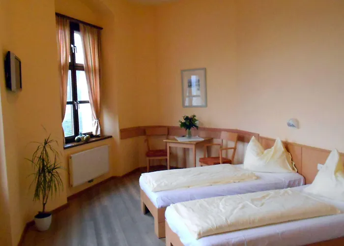 Jufa Schloss Roethelstein Hotell 3*