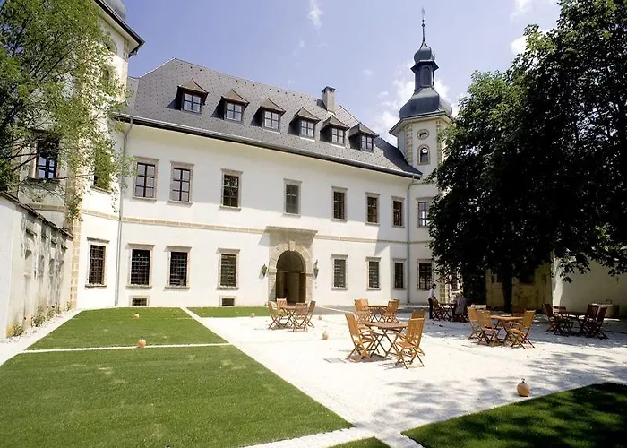 Jufa Schloss Roethelstein Hotel
