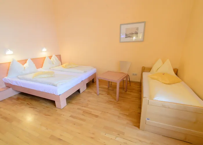 Jufa Schloss Roethelstein Admont