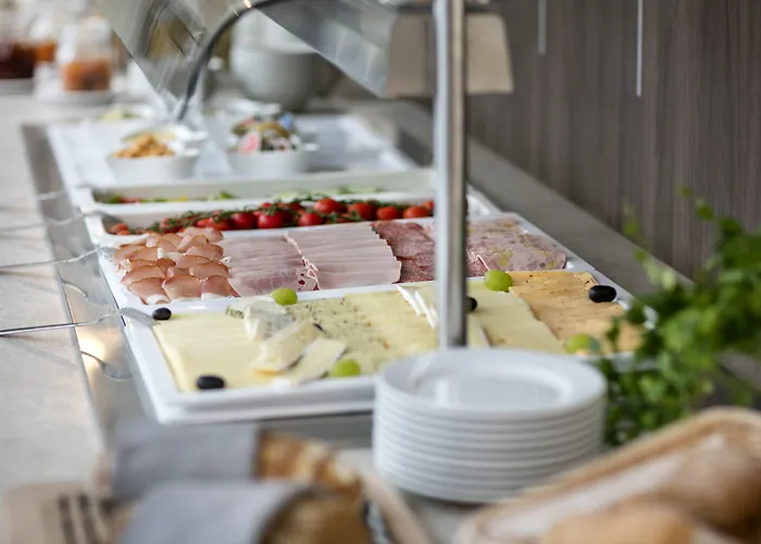 Jufa Schloss Roethelstein 3*