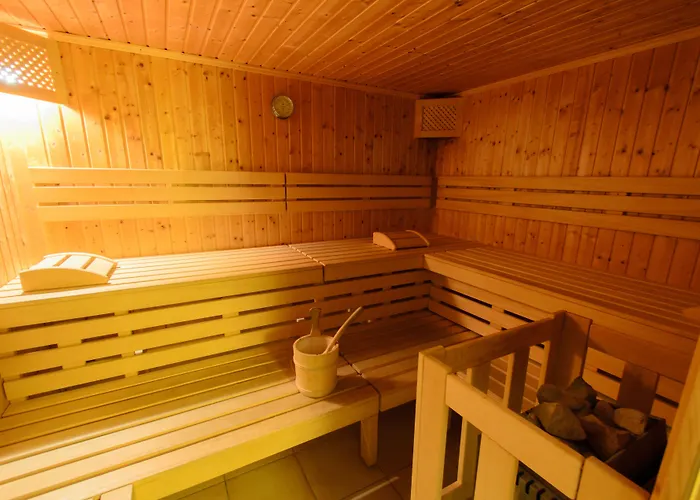 Jufa Schloss Roethelstein 3* أدمونت