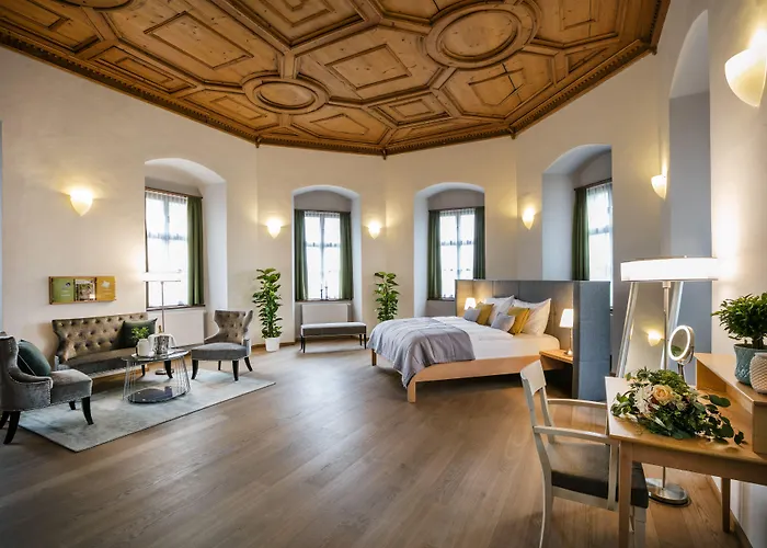 Jufa Schloss Roethelstein Hotell