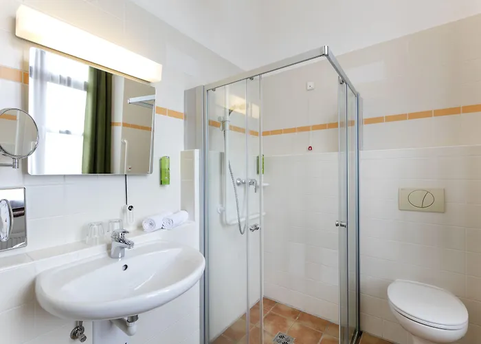 Hotell Jufa Schloss Roethelstein Admont