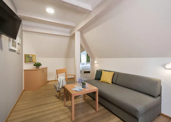 Hotell Jufa Schloss Roethelstein Admont