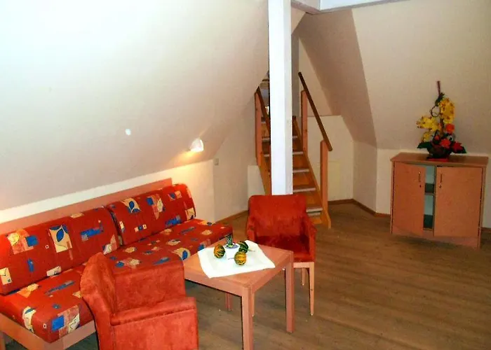 Jufa Schloss Roethelstein Hotell